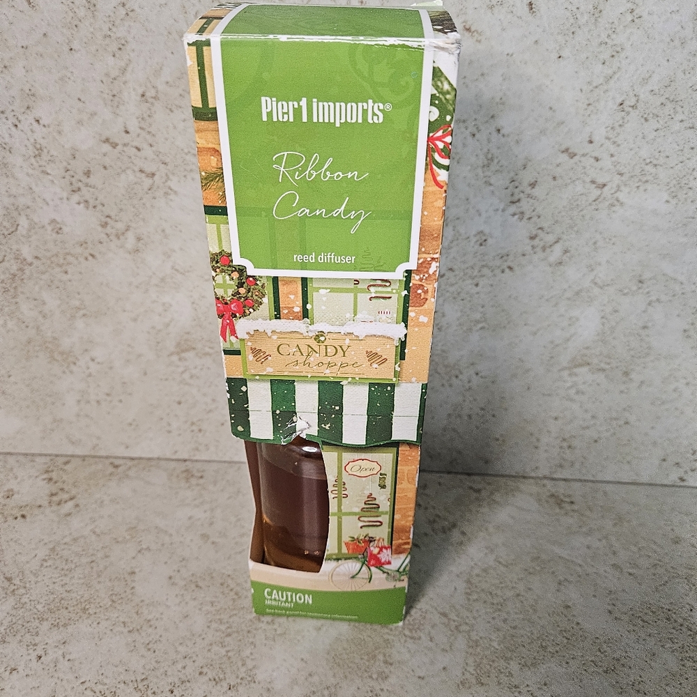 Pier One Ribbon Candy Reed Diffuser Set Home Fragrance 6.7 Fl Oz.